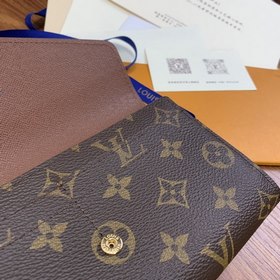 Кошелек LV в форме конверта, модель M60531 Этот кошелек в форме к
