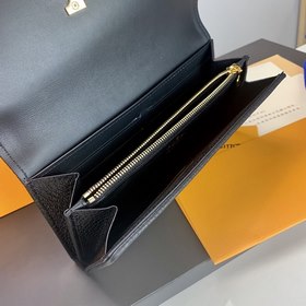 Кошелек LV, модель M81305 Этот кожаный кошелек изготовлен из мягк
