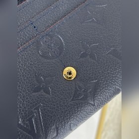 LV Конверт-кошелек Sarah, модель M62125, темно-синий Этот кошелек