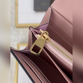 LV Конверт-кошелек Sarah, модель M61182, розовый  Этот бумажник 