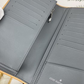 Louis Vuitton, модель M80807, портфель для костюма, капсульная ко