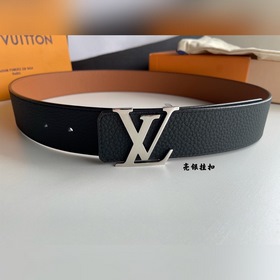 LOUIS VUITTON Луи Виттен, модель с двойной застежкой, из личи, мо
