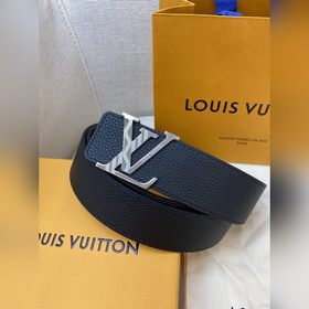 Пояс LOUIS VUITTON Этот пояс изготовлен из итальянской кожи, импо