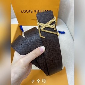 Пояс LOUIS VUITTON Этот пояс изготовлен из итальянской кожи, импо