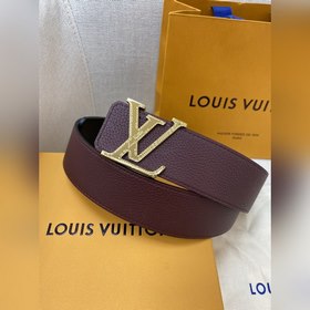Пояс LOUIS VUITTON Этот пояс изготовлен из итальянской кожи, импо