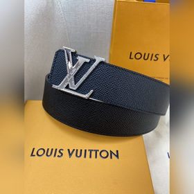 Пояс LOUIS VUITTON Этот пояс изготовлен из итальянской кожи, импо