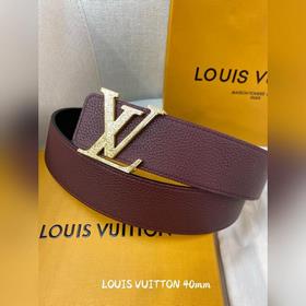 Пояс LOUIS VUITTON Этот пояс изготовлен из итальянской кожи, импо
