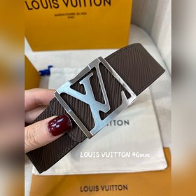 Пояс LOUIS VUITTON Этот пояс изготовлен из итальянской кожи, импо
