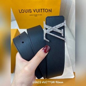 Пояс LOUIS VUITTON Этот пояс изготовлен из итальянской кожи, импо