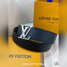 Пояс LOUIS VUITTON Этот пояс изготовлен из итальянской кожи, импо