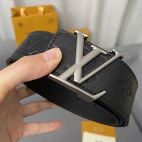 Мужской ремень LOUIS VUITTON, код M0032 Изготовлен из импортной