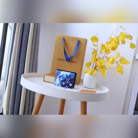 LV MULTIPLE Кошелек Модель 81404 Короткий кошелек Классический уз