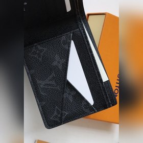 LV Модель M80770 Кошелек MULTIPLE Этот кошелек Multiple изготовл