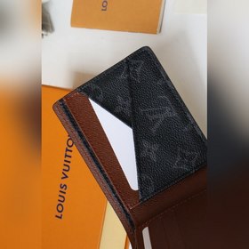 LV Модель M80770 Кошелек MULTIPLE Этот кошелек Multiple изготовл