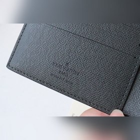 LV Модель M30843 Многофункциональный кошелек Этот кошелек Multipl