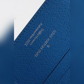 LV Модель M80850 Кошелек MULTIPLE Этот кошелек Multiple является 