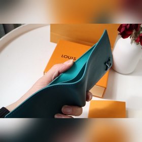 LV Multiple Кошелек Модель M81026 Изготовлен из специально обрабо