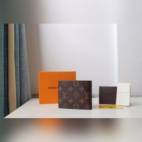 LV AMERIGO Кошелек Модель M60053 Этот кошелек Amerigo сочетает в