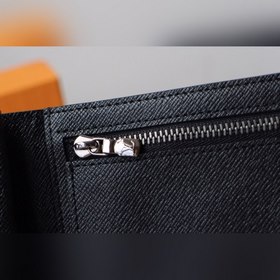 LV AMERIGO Кошелек Модель M60053 Этот кошелек Amerigo сочетает в