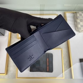 LV Многофункциональный кошелек Модель M80422  Данный кошелек Mu