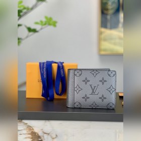 LV Многофункциональный кошелек Модель M30843 Серый  Многофункци