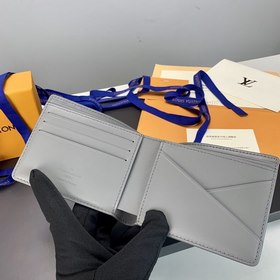 LV Multiple кошелек, модель M81383, серый Кошелек Multiple из ко