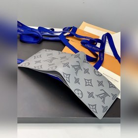 LV Multiple кошелек, модель M81383, серый Кошелек Multiple из ко