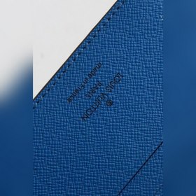 LV MULTIPLE Кошелек Модель M80781 Этот компактный изящный коше