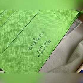 LV Модель M81257 Кошелек для денег с коротким ремнем из серии Mon
