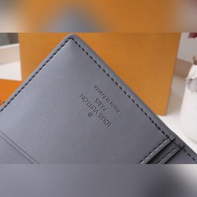 LV BRAZZA Кошелек Модель M81335 Элегантный дизайн в сочетании с ч