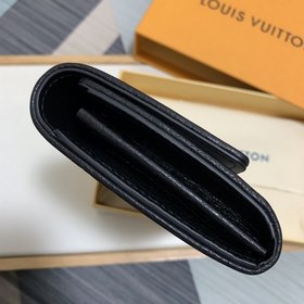 LV Модель M81305 Кожаный кошелек Эта модель изготовлена из мягко