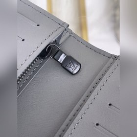 Кошелек LV Brazza, модель M81335, серый, для костюма Этот кошелек