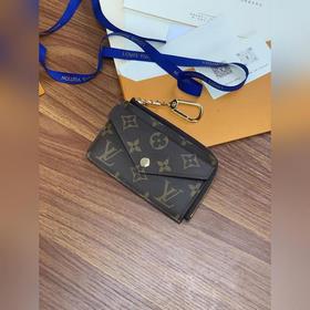 LV &nbsp; Модель M69431 Картодержатель RECTO VERSO для пожилы