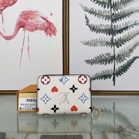 Louis Vuitton  Модель M80305 Белый Game On Холст Специальная в