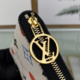 Louis Vuitton  Модель M80305 Белый Game On Холст Специальная в