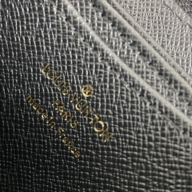 Louis Vuitton  Модель M80305 Белый Game On Холст Специальная в