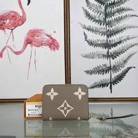 Louis Vuitton, модель M69797, цвет абрикосовый, кожа бычка Эта м