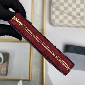 Louis Vuitton  Артикул M60740 Пурпурный кожа Классическая модел