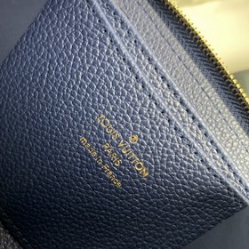 Louis Vuitton, модель M60740, кожа Этот классический кошелек Zipp