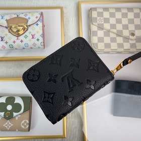 Louis Vuitton, модель M60574, черный, кожа Эта классическая модел