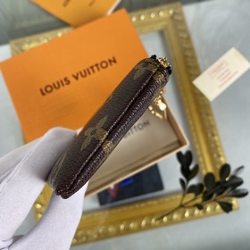LV Модель： M62650 Кожий кошелек Элегантный и практичный маленьки