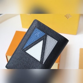 LV Модель M30787 Кошелек для мелочи Этот кошелек для мелочи отлич