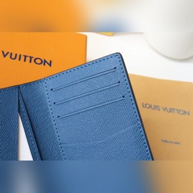 LV Модель M30787 Кошелек для мелочи Этот кошелек для мелочи отлич