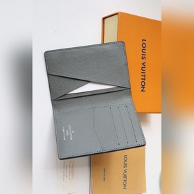 LV Модель M30787 Кошелек для мелочи Этот кошелек для мелочи отлич