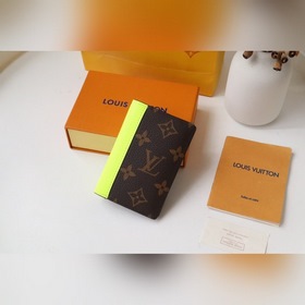 LV Модель M80779 Кошелек для мелочи в форме сумки Этот универсаль