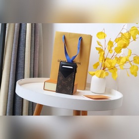 LV Модель 81627 Карман для карт на молнии Держатель для монет отл