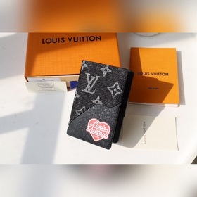 LV Модель M81015 Кошелек для мелочи Louis Vuitton и японский диз