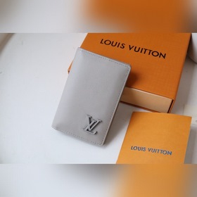 LV модель M81028 Многофункциональный кошелек в форме сумки Этот