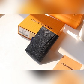 LV Карманный кошелек Модель M69044 Этот карманный кошелек изгото