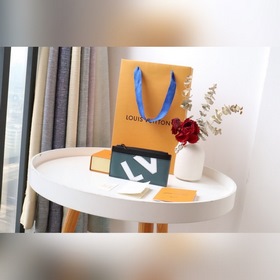 Картодержатель LV CC M81314 Скомбинированная гладкая кожа и кожа